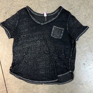 Womens No Boundaries 3XL black and gray sheer top with pocket